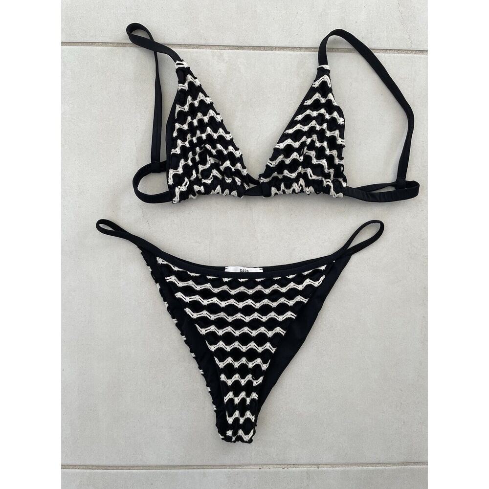 Black and White Zigzag Bikini